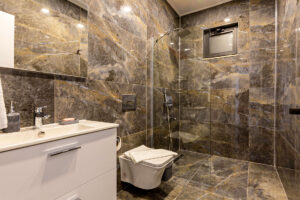 jakuzili yatak odası banyolu kiralık villa