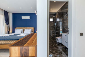 jakuzili yatak odası kiralık villa